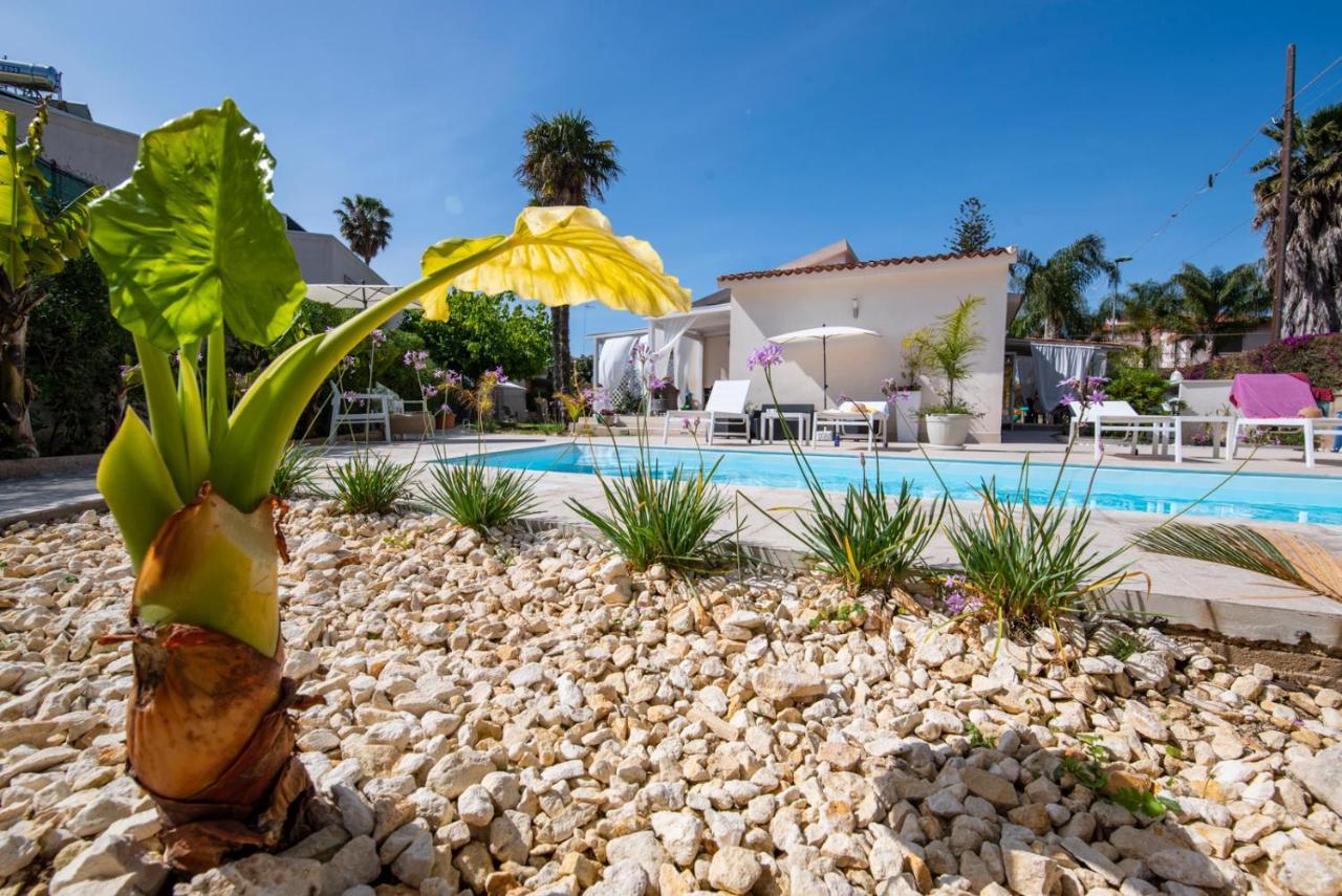 Holiday Fontane Bianche Gabriella Ngoại thất bức ảnh