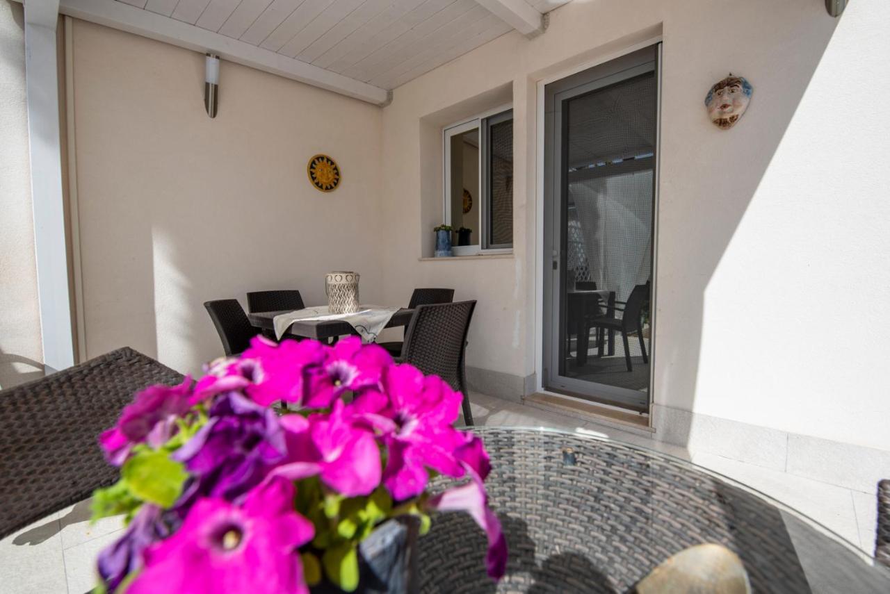 Holiday Fontane Bianche Gabriella Ngoại thất bức ảnh
